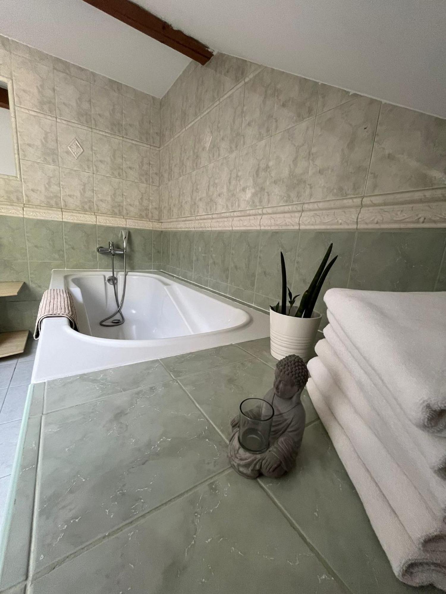 Apartmany Chřibská Buitenkant foto